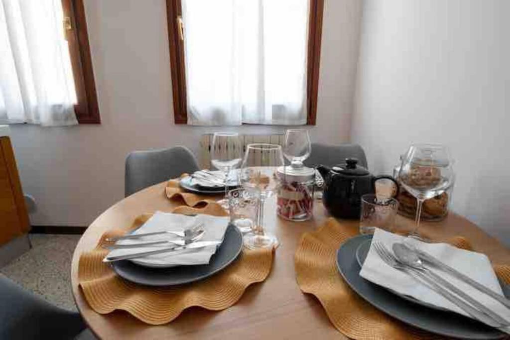 Ca' Pesaro Rooftop Terrace Apartment. Wenecja